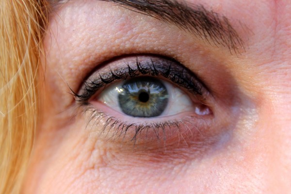 Saffron can help reverse age-related vision loss Eye-e1478190665436