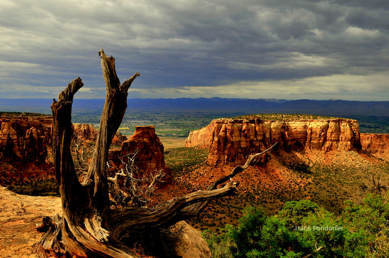 Hinh nền cho desktop Colorado_monument_overview_800w