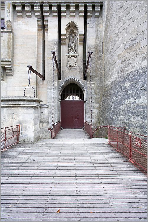 Pont levis et herse Chateau_pierrefonds_pont_levis_5d_ef24l_4