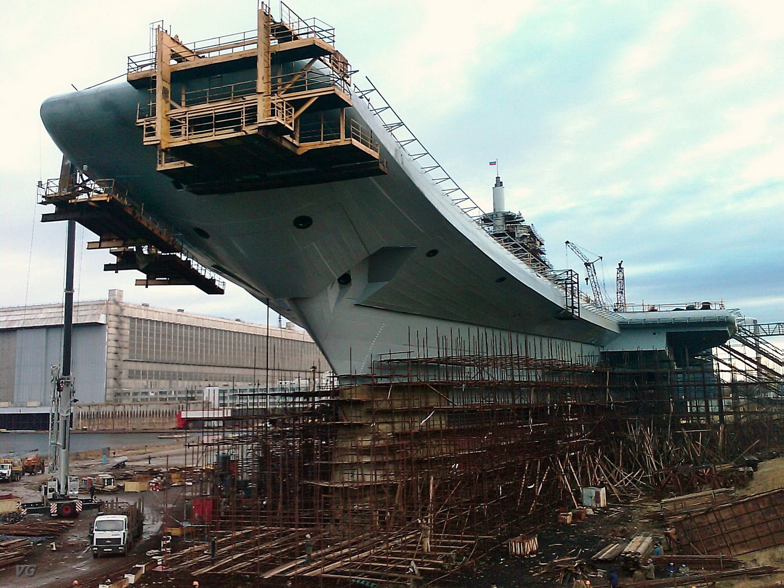 صور رائعة للجيش الهندي Ins-vikramaditya-1