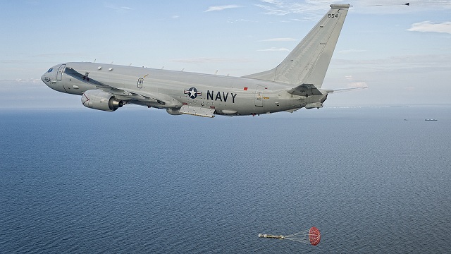 P-8A Poseidon lanza torpedo MK 54 P-8A-successfully-launches-first-MK-54-weapon-test