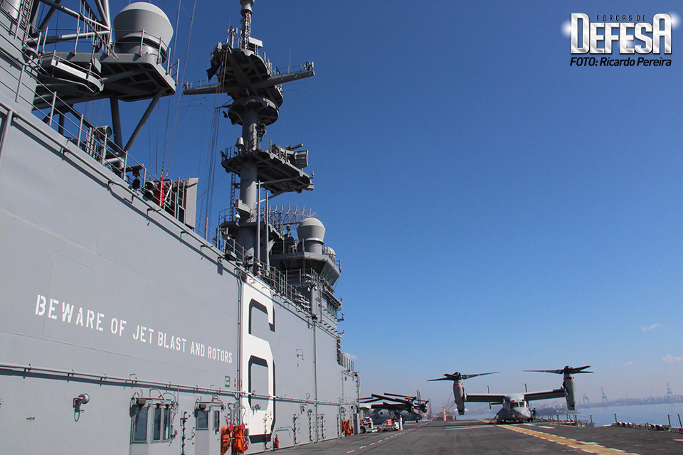 USS 'América' visita Río de Janeiro  LHA-6-Ricardo-Pereira-11