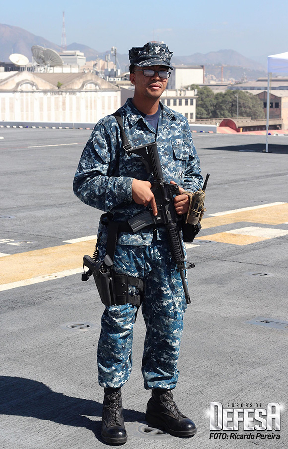 USS 'América' visita Río de Janeiro  LHA-6-Ricardo-Pereira-9