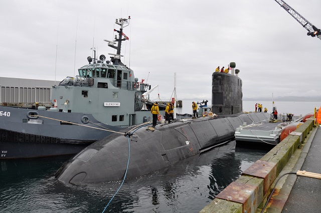 Armée canadienne/Canadian Armed Forces - Page 20 HMCS_Chicoutimi_RCN_Canada