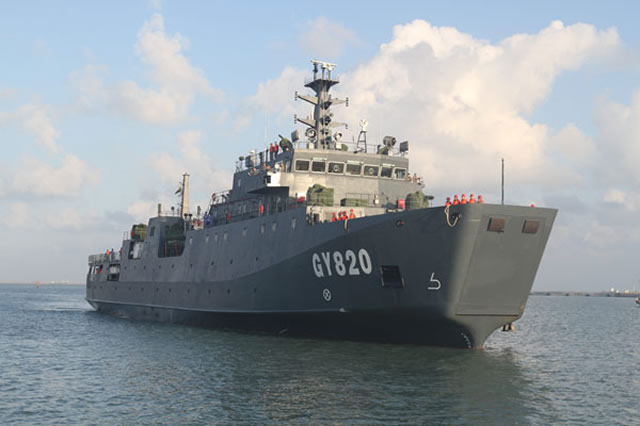 Fil Infos - PLAN - Marine Chinoise - Page 28 GY820_PLA_China_Army_Logistics_Support_Ship_1