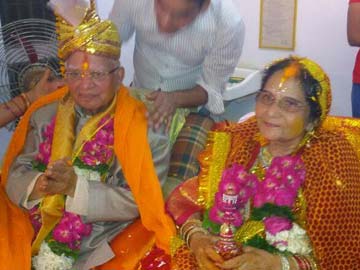 ND Tiwari gets ready........ Tiwari_wedding_360x270_1