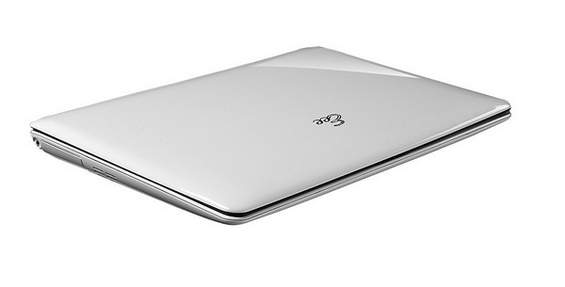 صور الابتوب Asus-eee-pc-1008ha-shell-thin-netbook-white