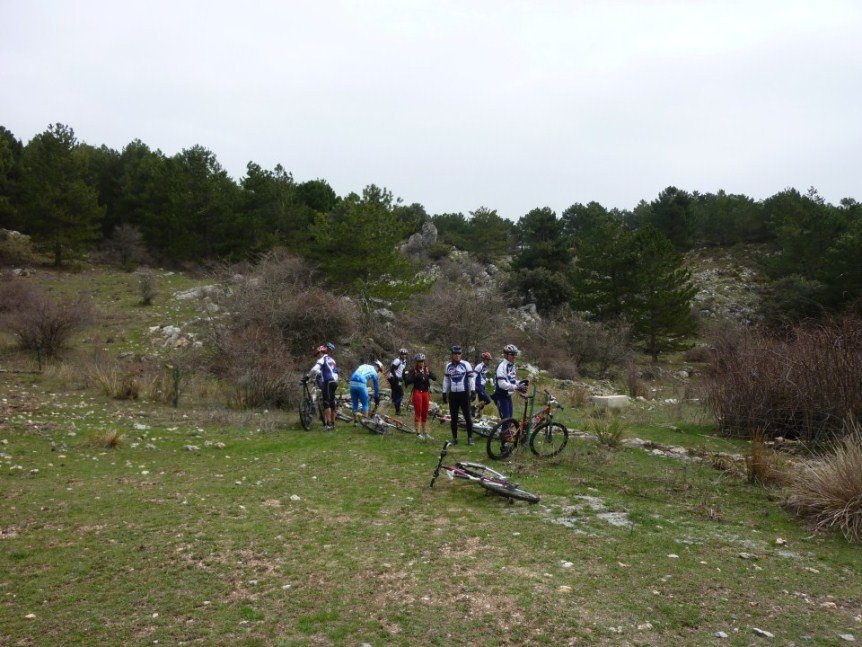 Fte. de la Mora-Cjo.Sotillo (Reportaje Sierra de Huetor-Granada-) 327067