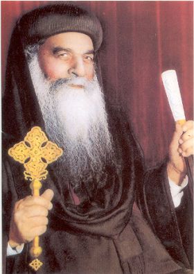 رجل الصلاه والمعجزات Popestkyrillos6