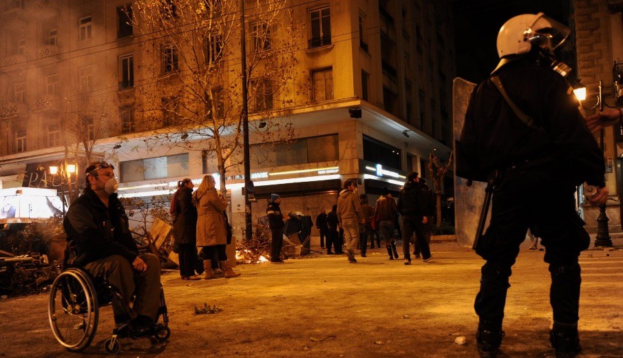 Συγκλονιστική φωτογραφία από τη χτεσινή διαδήλωση Mat_1