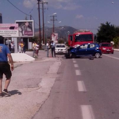 Τροχαίο με δύο σοβαρά τραυματίες Mixani1