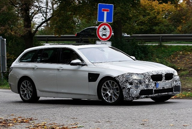 BMW Σειρά 5 - 2014 BMW5Series2