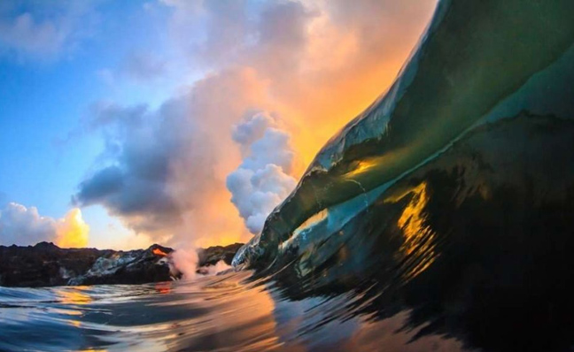 Τα φλεγόμενα κύματα της Χαβάης Amzingkuma6