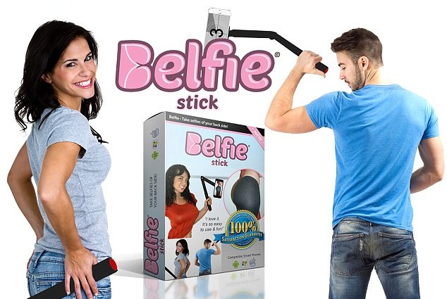 Ξεχάστε το selfie stick, έρχεται το... belfie stick Belfie