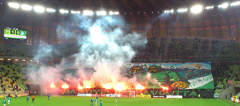 Polen      Lechia_oprawa_02