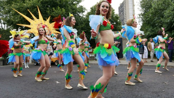 كرنفال نوتينغ هيل بلندن بالصور - Notting Hill Carnival in London Pictures 115-605x340