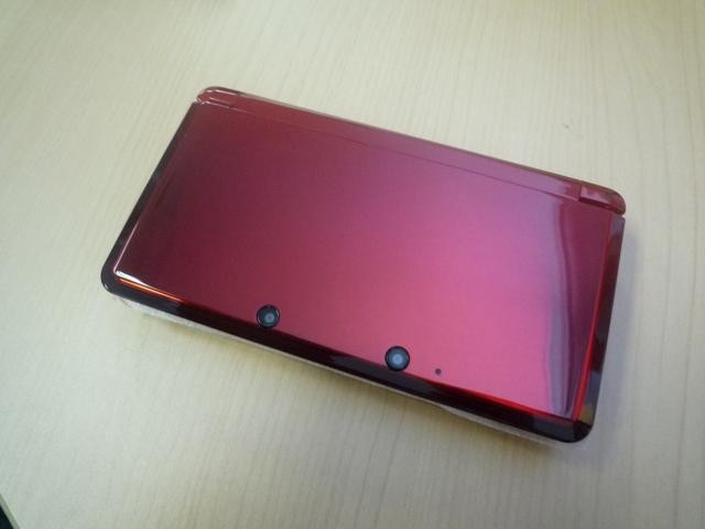 La 3DS rouge au Japon ! 1310731037