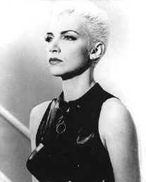 Hot Goth! - Page 9 Annie-lennox-70