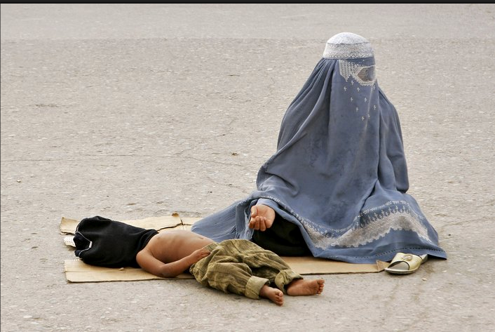 bangga jadi kafir ,malu jadi muslim Burqa-begging-image