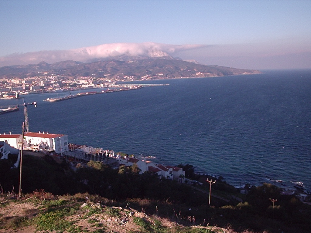 Ceuta et Melilla 05010202-ceuta-port