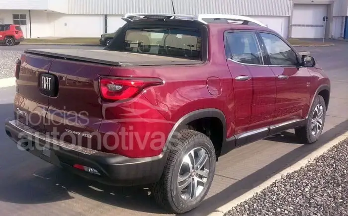 Fábrica da Fiat em Pernambuco - Página 15 Fiat-toro-volcano-4x4-1-700x435