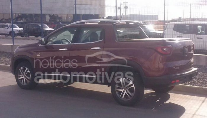 Fábrica da Fiat em Pernambuco - Página 15 Fiat-toro-volcano-4x4-4-700x401