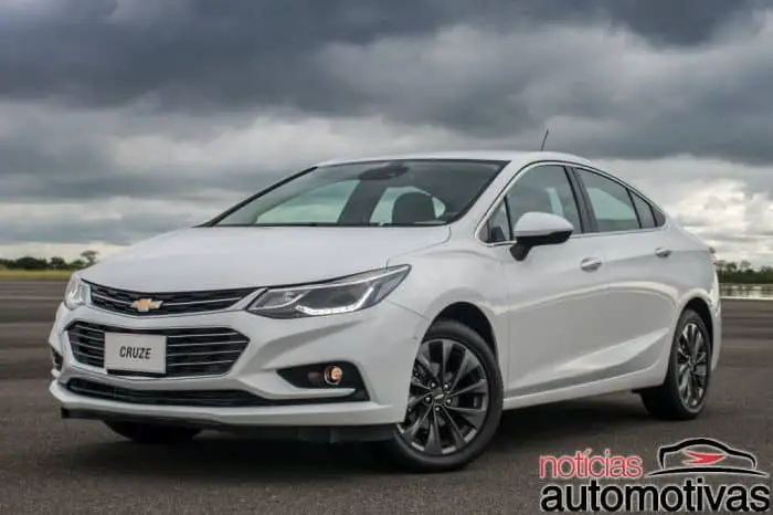 Chevrolet Cruze 2.015 - Página 12 Novo-chevrolet-cruze-2017-externas-NA-13-700x466