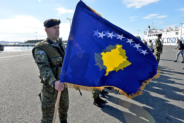 pijani hrvatski i albanski vojnici pevali ustaške pesme 02-pod-(2)