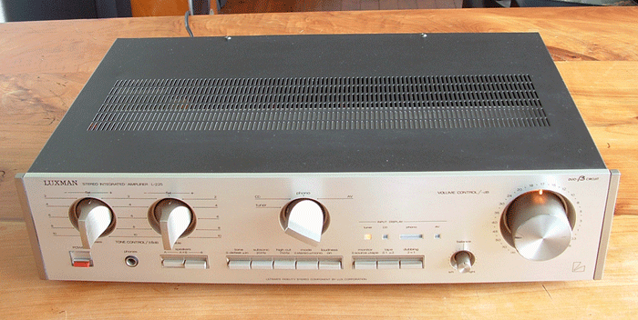 ¿CUAL ES EL AMPLIFICADOR VINTAGE MAS MUSICAL? - Página 3 Luxman_L-225_tp_700x352_pixels