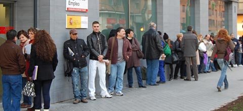 ¿Cuál es la verdadera cifra de parados en España? 2014080319571956750