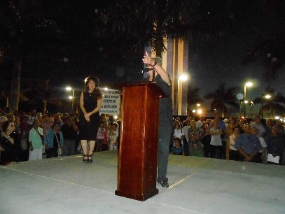 EMOTIVA INAUGURACIÓN DEL MEMORIAL CUBANO EN MIAMI  ***  Por Aldo Rosado-Tuero CARYROQUEINAUGURACIONMEMORIALCUBANO