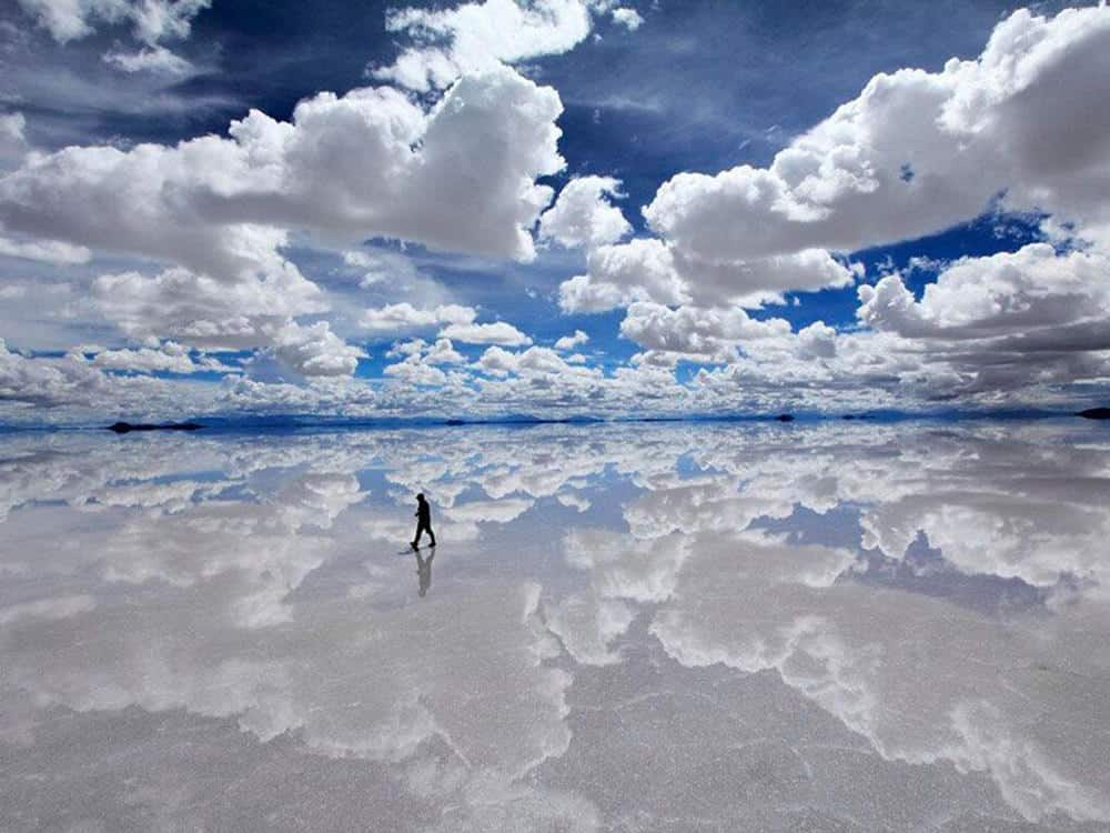 Lugares alucinantes del planeta para visitar Salar-de-Uyuni-Bolivia