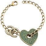 كسسوآرآت و شنط مآركآت -رووعة- Chanel-heart-and-logo-bracelet-150x150