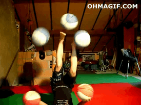 Atomic Puzzle game Girl-juggling-five-balls