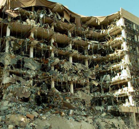 ความลับแตก สหรัฐจอมแหลอ้างพลเรือนโดนระเบิดตายในอัฟกัน ที่แท้เป็นพวก CIA Oklahoma-city-bombing-4