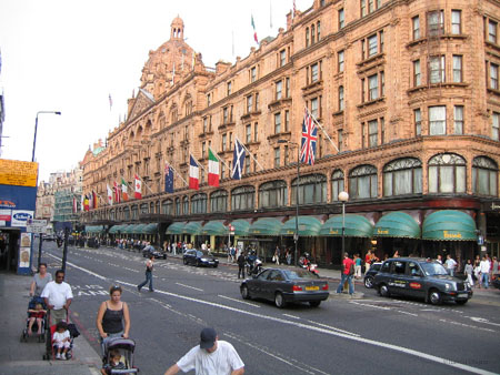 قرى لندن في بريطانيا 14%20Harrods