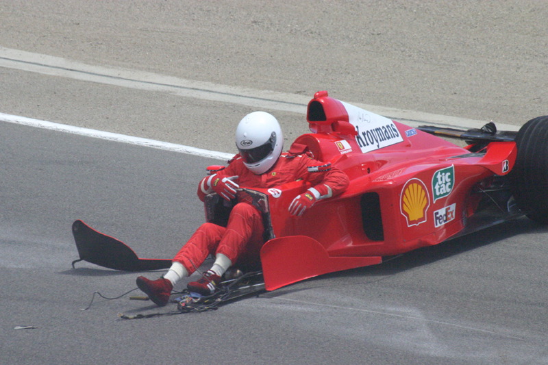 Vidéos diverses de F1 - Page 4 FerrariF1Crash