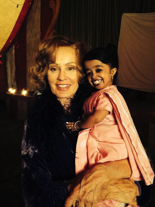 American Horror Story American-horror-story-freak-show-cast-worlds-smallest-woman