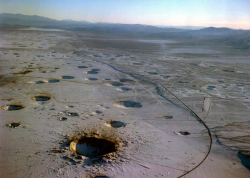 أبرز المواقع العسكرية  بالعالم عبر الأقمار الصناعية  Craters