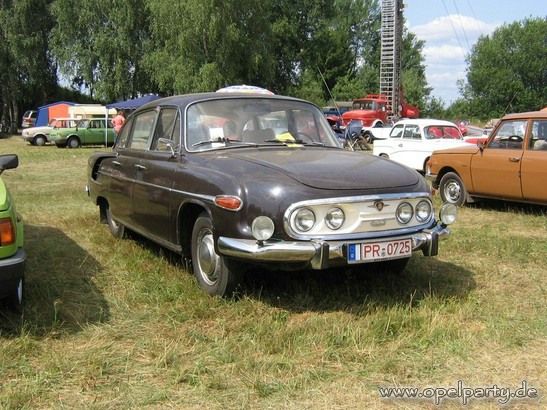 15. Oldtimertreffen für Land- und Militärfahrzeuge auf dem Flugplatz in Perleberg; 13.07.2013  20132206