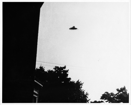 UFO photographed by Stock (sequence unknown). (image credit: George Stock)