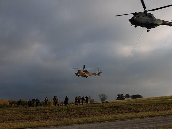 Près de 50 hélicoptères de l’Aviation légère de l’armée de Terre mobilisés pour l’exercice BACCARAT 2018 Alat-20180917