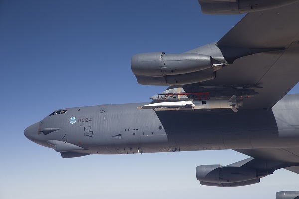Le bombardier B-52 « Stratofortress » devrait rester en service jusqu’en 2050 B52-20180213