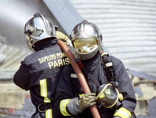 « Une société qui ne protège pas ses anges gardiens est vraiment malade », dénonce le commandant de la Brigade des Sapeurs-Pompiers de Paris Bssp-20150314