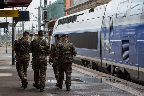 Terrorisme : Des gendarmes du GIGN vont patrouiller incognito dans les trains Gare-20161002