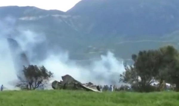 Un avion de transport algérien IL-76 s’est écrasé à Boufarik (MàJ) Il76-20180411