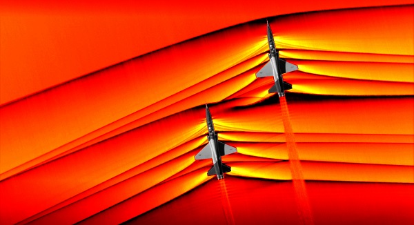 ondes de choc produites par deux avions passant le mur du son Nasa-20190308-1
