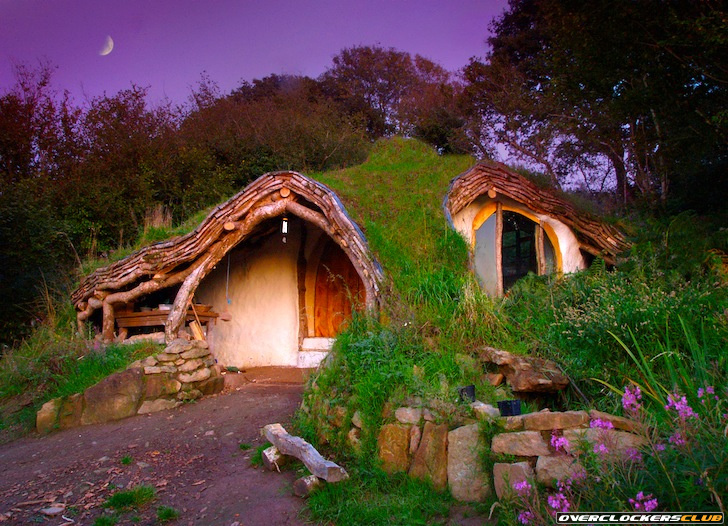 What Will Happen? 12-21-12 Apocalypse - Page 4 News29864_1-how_to_build_a_hobbit_house