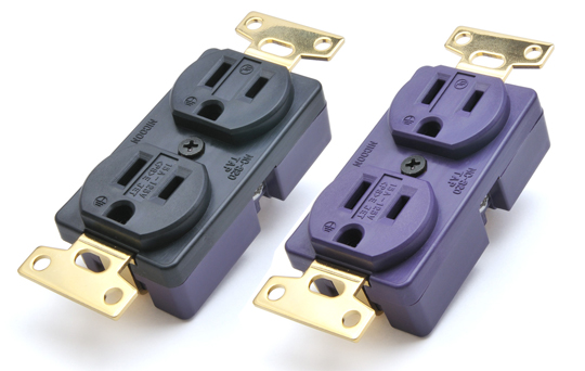 GSS'14 Oyaide SWO Ultimo & R1/R0 wall receptacles (Made in Japan) @ X Auduio Swo_xxx_bp_u_540