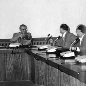 Dokumenti sekret: Si u shkarkua Kadri Hazbiu Hoxha-ne-mbledhje-byroje1-300x300